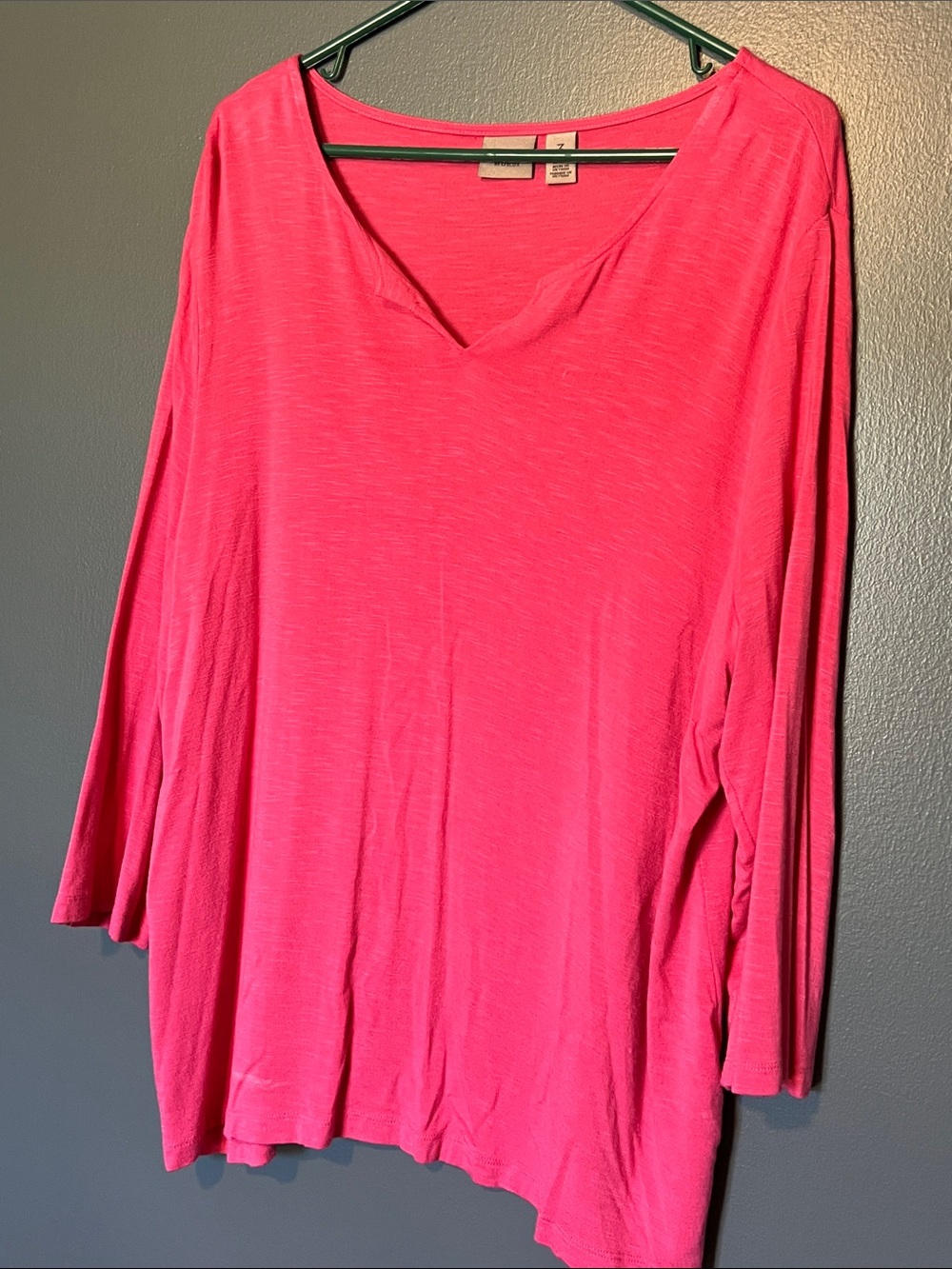 Chico’s Easywear Size 3 XL Coral Pink V Neck 3/4 Sleeve Relaxed Tee